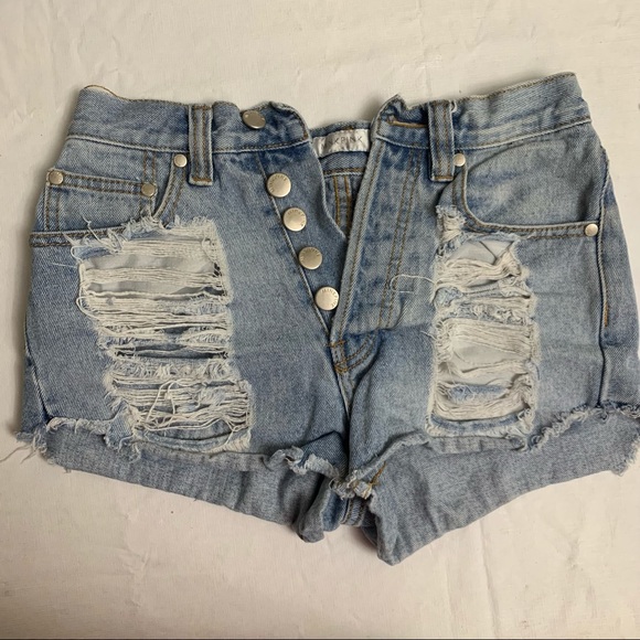 Minkpink button fly high rise jean shorts XS - Picture 2 of 7